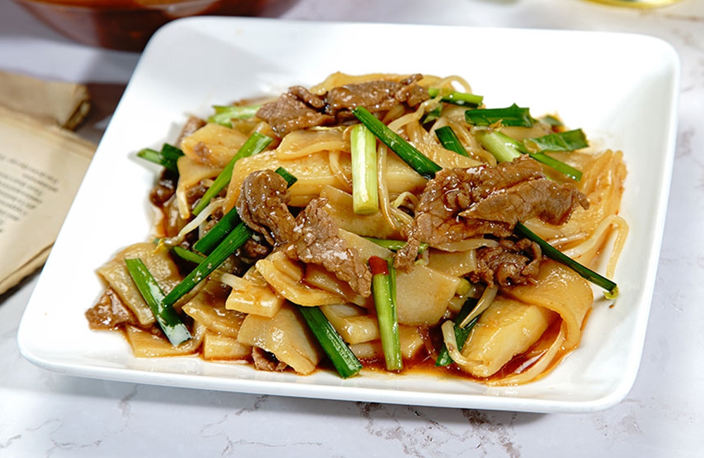 干炒牛河(圖)